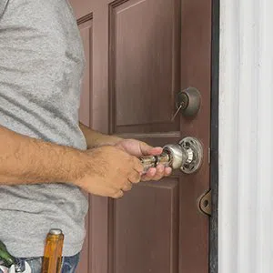 Central Locksmith Store Lake Worth, FL 561-692-4523 - locks-replace-01